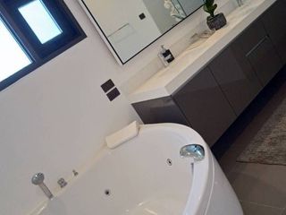For rent 5 bed condo in Watthana, Bangkok