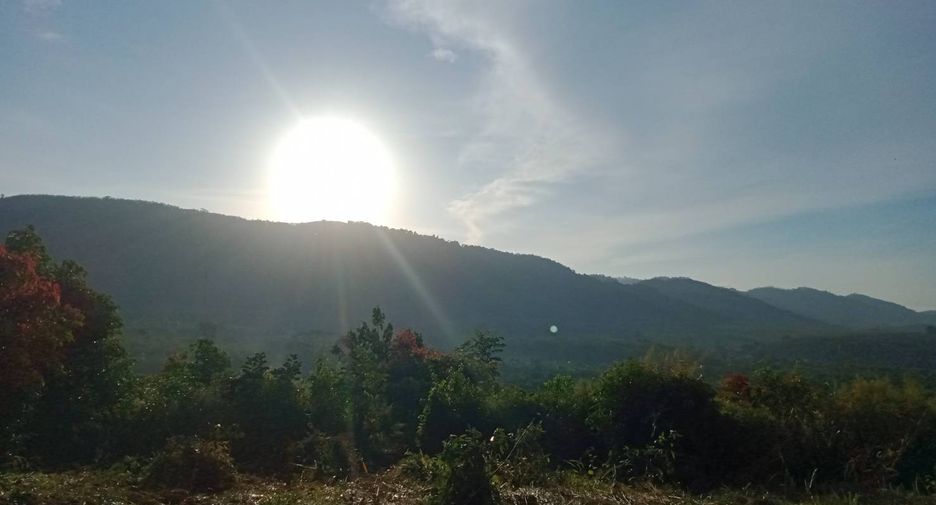 Terreno en venta en Takua Thung, Phang Nga
