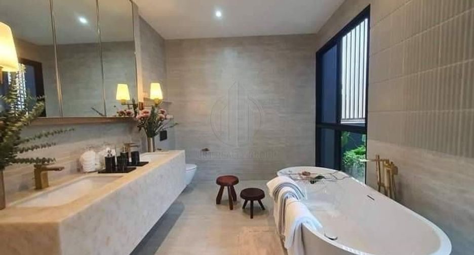For rent 3 bedrooms house in Bang Kapi, Bangkok