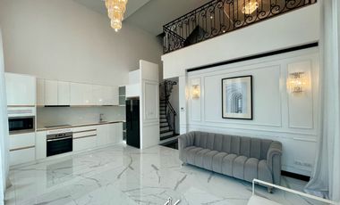 Haus zur Miete mit 4 Zimmer in Watthana, Bangkok