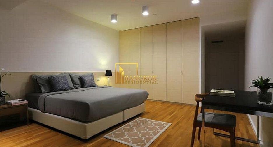 For rent 3 bedrooms apartment in Watthana, Bangkok