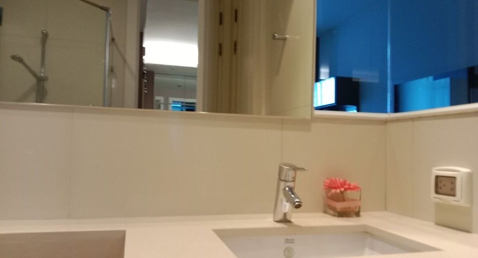 À louer 2 chambres condo à Pathum Wan, Bangkok