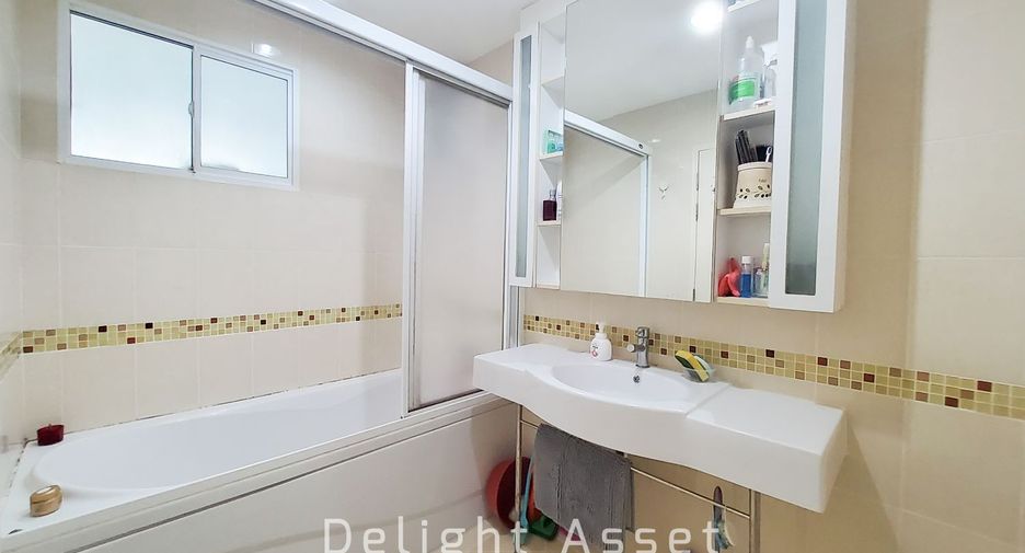 Wohnung zum Kauf mit 1 Zimmer in Thon Buri, Bangkok