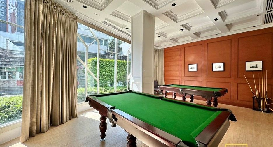 For sale 3 bed condo in Watthana, Bangkok