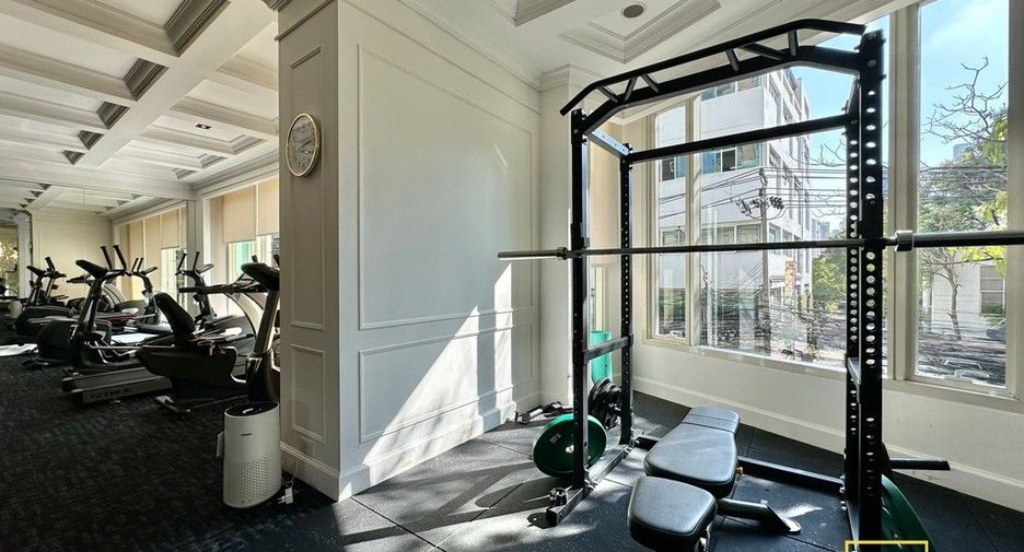 For sale 3 bed condo in Watthana, Bangkok