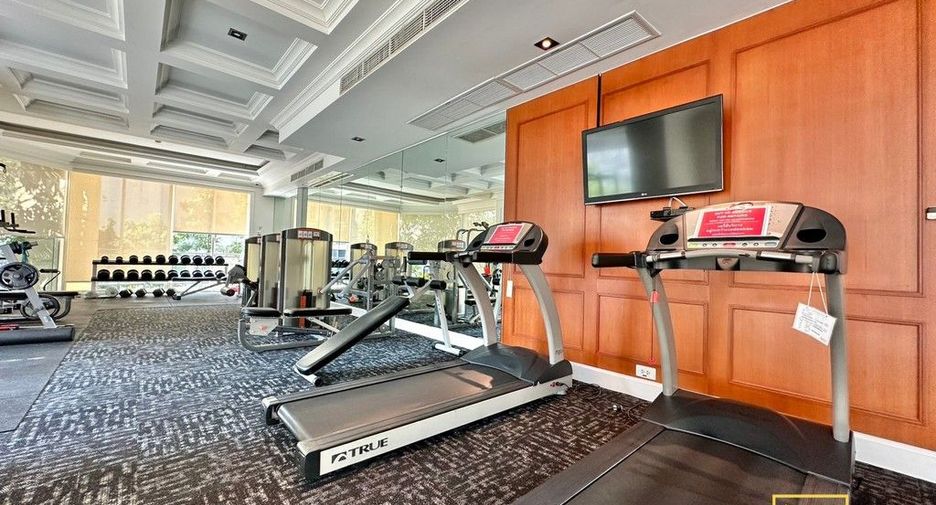 For sale 3 bed condo in Watthana, Bangkok