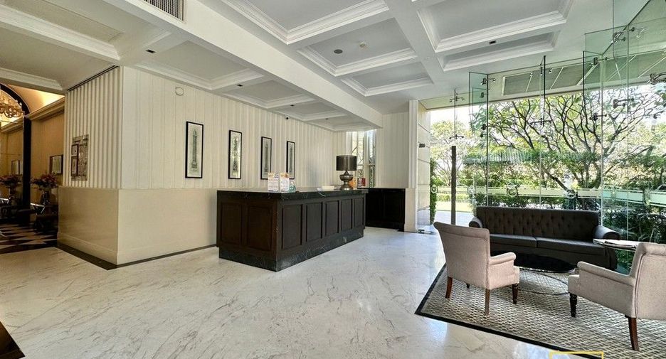 For sale 3 bed condo in Watthana, Bangkok
