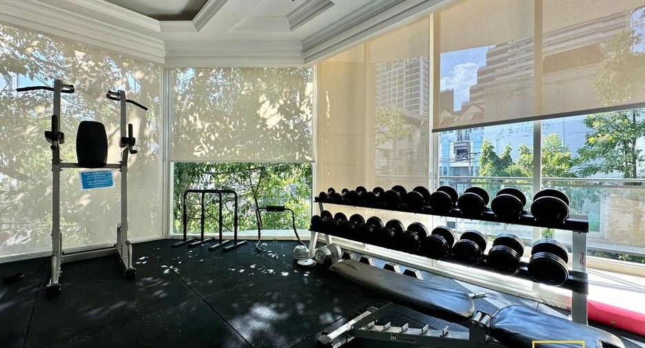 For sale 3 bed condo in Watthana, Bangkok