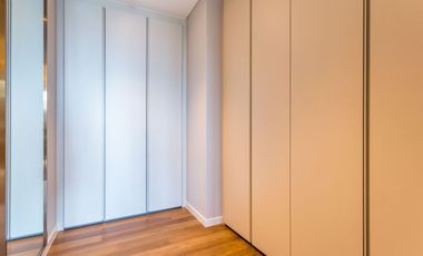 For rent and for sale 1 bed condo in Pathum Wan, Bangkok