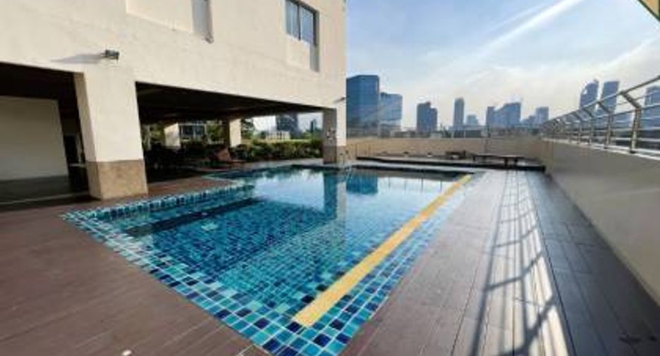 ขาย 2 ห้องนอน คอนโด ใน คลองเตย, กรุงเทพฯ