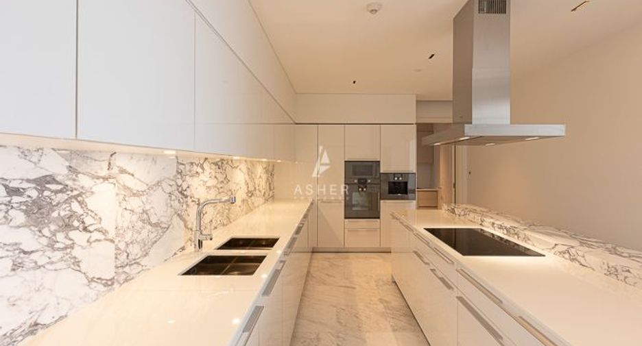 For rent 4 bedrooms condo in Bang Kho Laem, Bangkok
