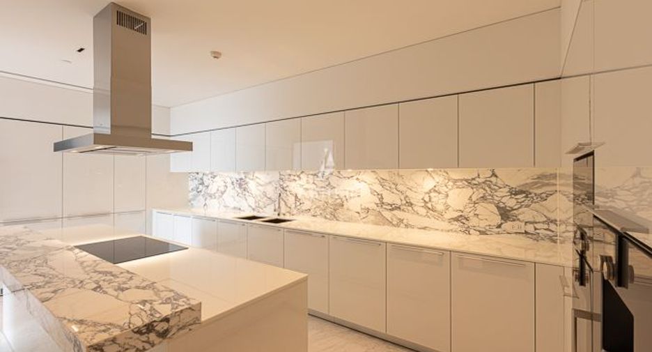 For rent 4 bedrooms condo in Bang Kho Laem, Bangkok