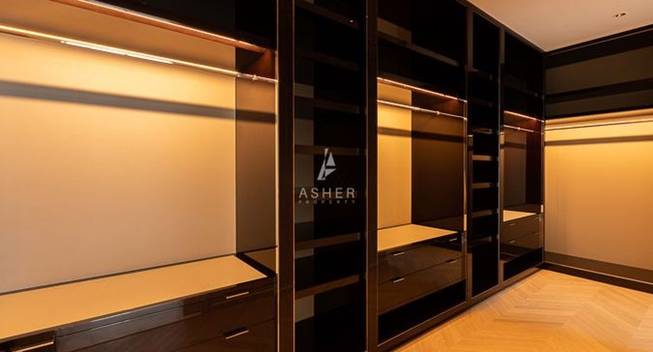 For rent 4 bedrooms condo in Bang Kho Laem, Bangkok