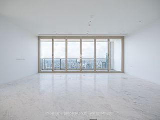 For rent 4 bedrooms condo in Bang Kho Laem, Bangkok