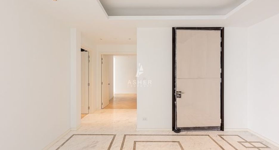 For rent 4 bedrooms condo in Bang Kho Laem, Bangkok