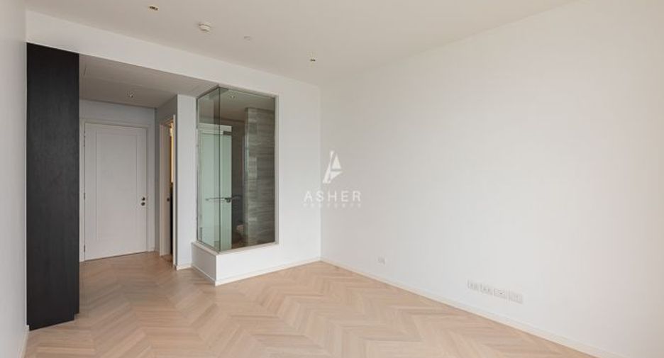 For rent 4 bedrooms condo in Bang Kho Laem, Bangkok
