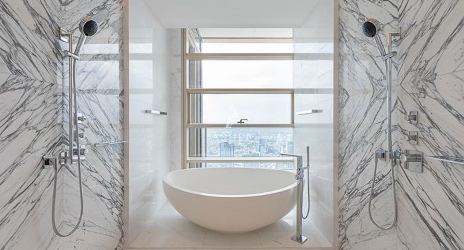 For rent 4 bedrooms condo in Bang Kho Laem, Bangkok
