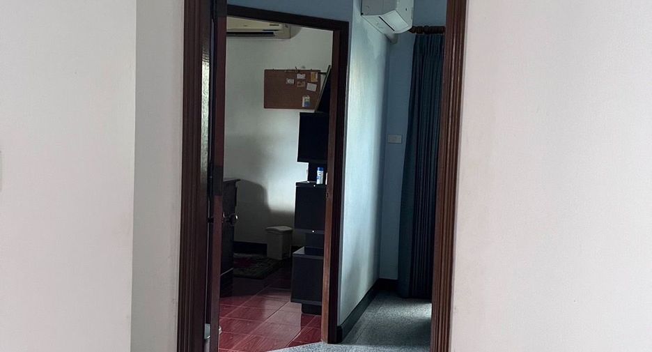 Casa en alquiler y en venta de 5 habitaciones en Bang Lamung, Chonburi