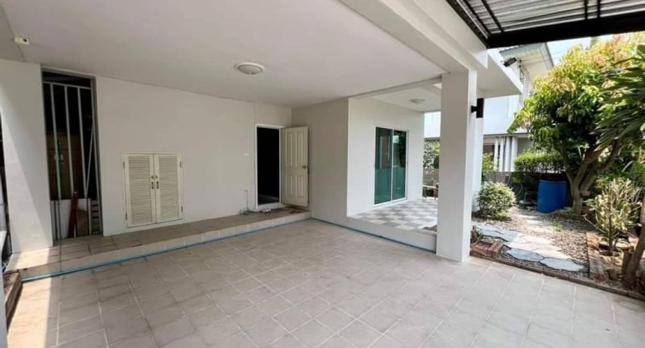 For sale 3 ベッドルーム house in Si Racha, Chonburi