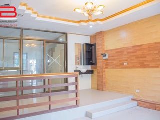 For sale 8 bed townhouse in Bang Lamung, Chonburi