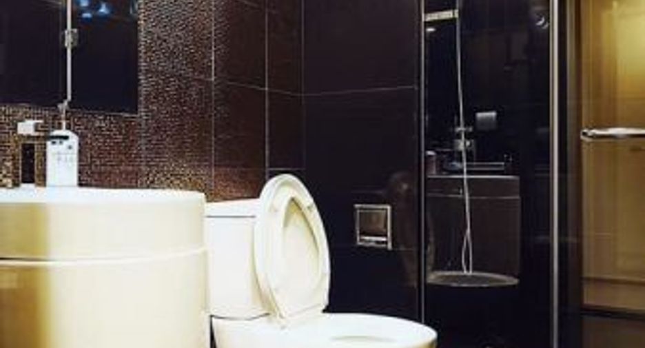 For rent and for sale 2 bedrooms condo in Khlong Toei, Bangkok