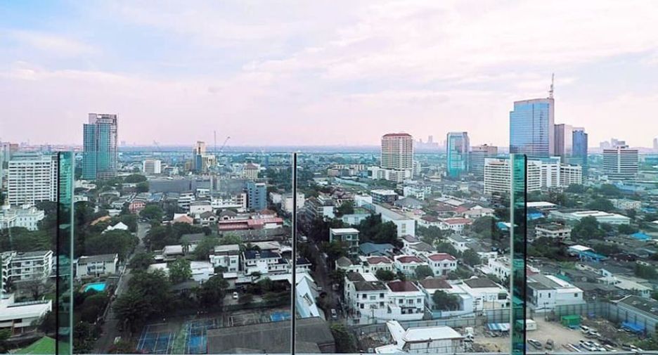 For rent and for sale 2 bedrooms condo in Khlong Toei, Bangkok