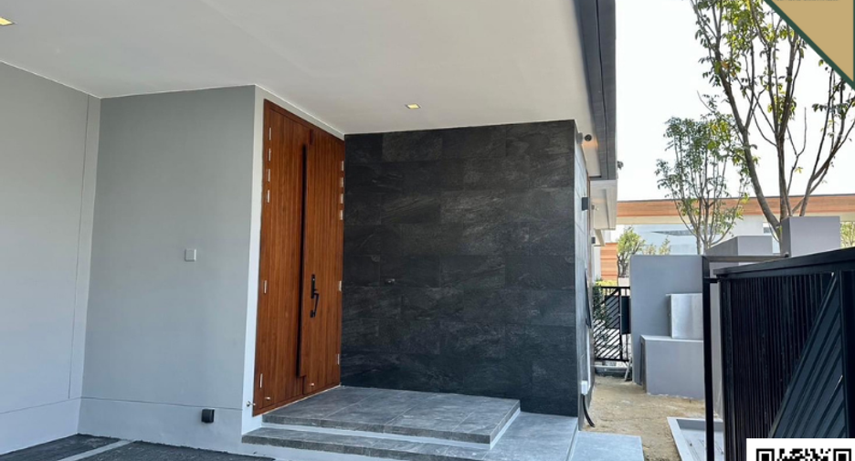 For rent 4 bedrooms villa in Suan Luang, Bangkok