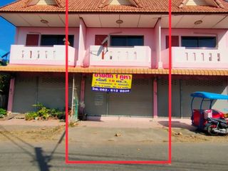For sale 2 bed townhouse in Mueang Uttaradit, Uttaradit