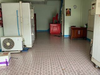 For sale 2 bed townhouse in Mueang Uttaradit, Uttaradit