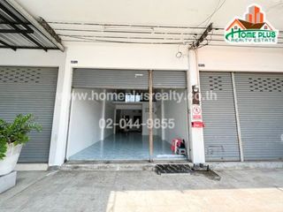 For sale 4 bedrooms retail Space in Si Racha, Chonburi