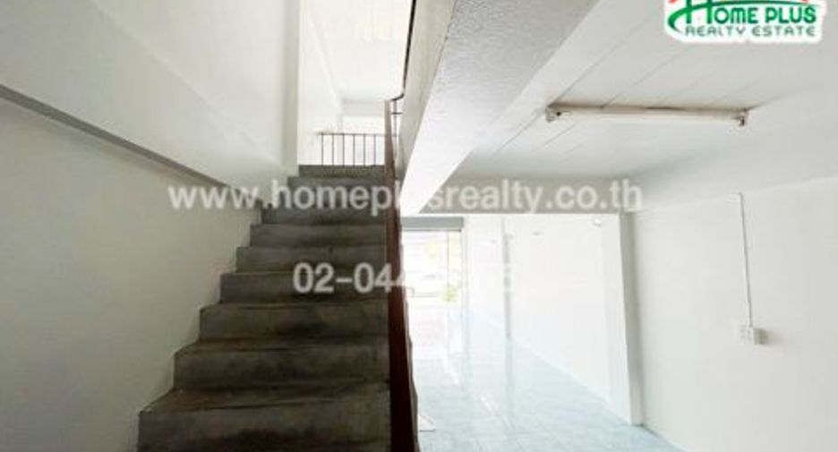 Gewerbefläche zum Kauf mit 4 Zimmer in Si Racha, Chonburi