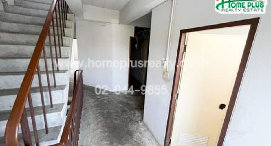 Gewerbefläche zum Kauf mit 4 Zimmer in Si Racha, Chonburi