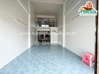 For sale 4 bedrooms retail Space in Si Racha, Chonburi