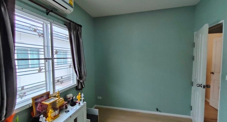 For sale 3 bed townhouse in Bang Kruai, Nonthaburi