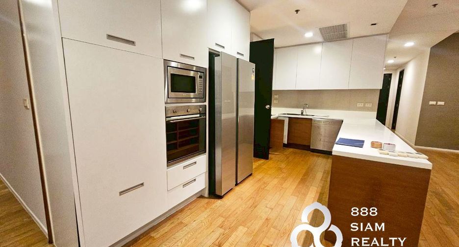 For rent and for sale 3 bedrooms condo in Khlong Toei, Bangkok