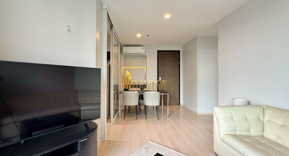 For rent 2 bedrooms condo in Khlong Toei, Bangkok