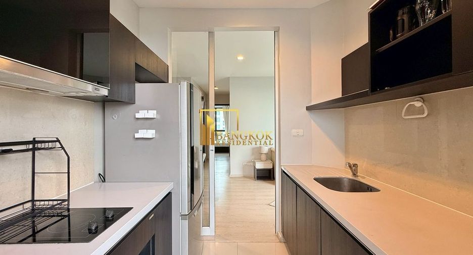 For rent 2 bedrooms condo in Khlong Toei, Bangkok