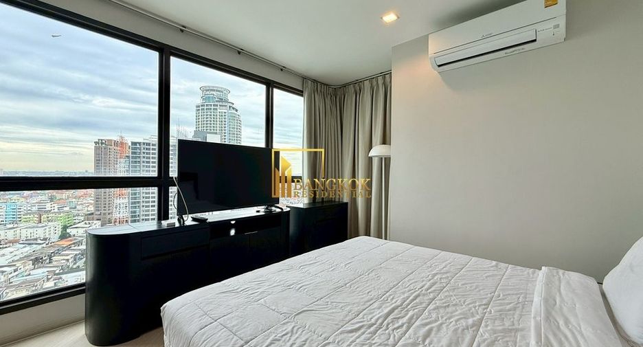 For rent 2 bedrooms condo in Khlong Toei, Bangkok