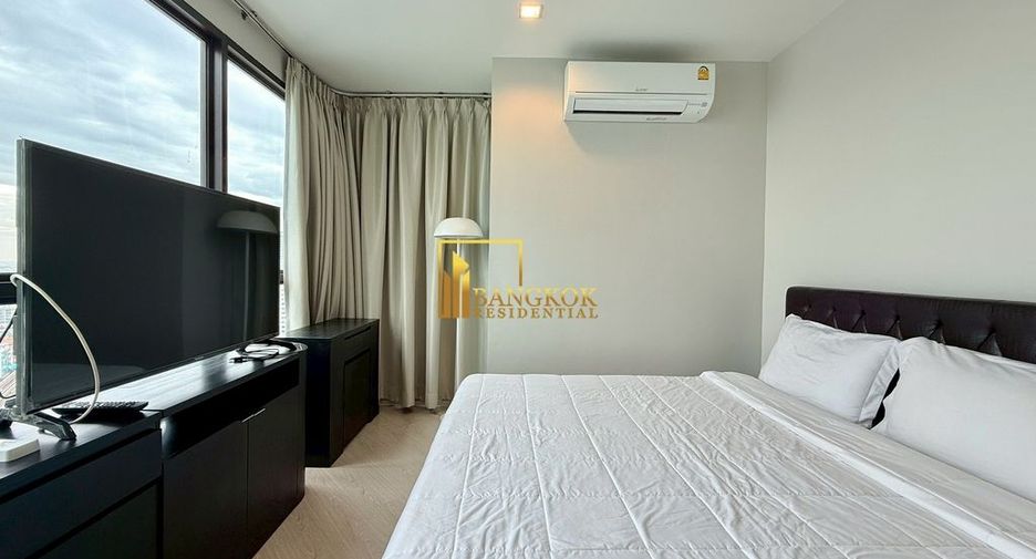 For rent 2 bedrooms condo in Khlong Toei, Bangkok