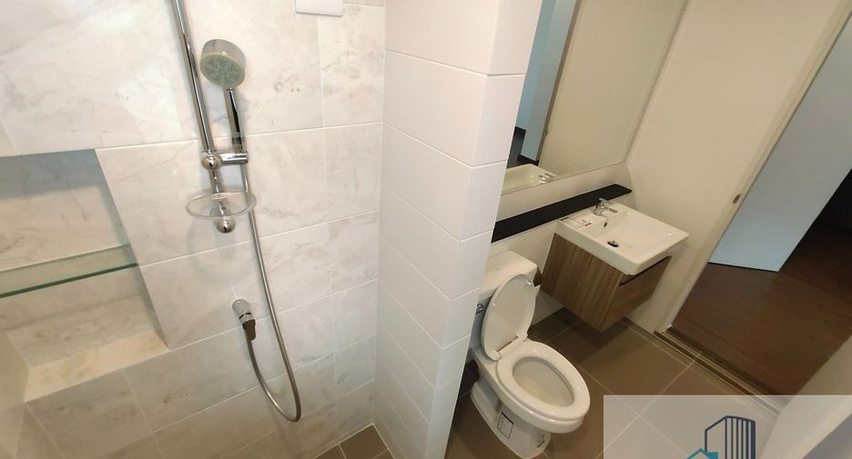 For sale 5 bedrooms house in Saphan Sung, Bangkok