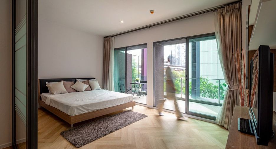 For sale 1 Beds condo in Khlong Toei, Bangkok