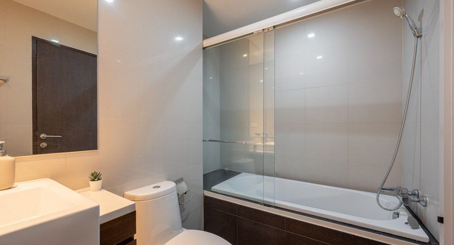 For sale 1 Beds condo in Khlong Toei, Bangkok