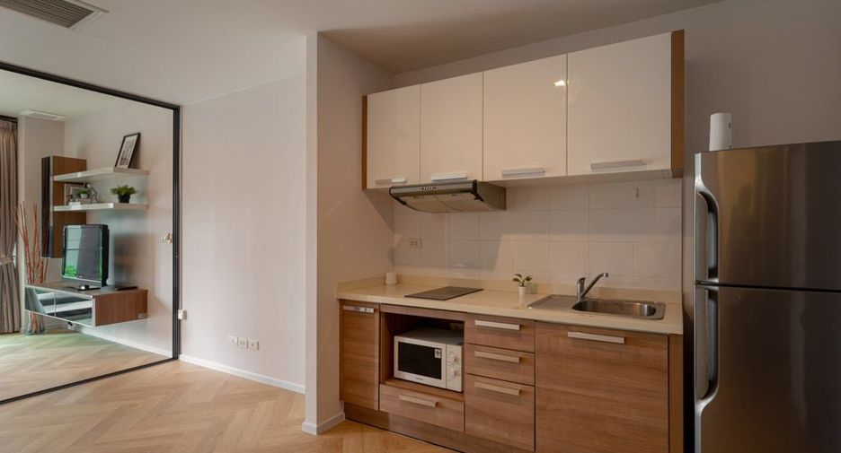 For sale 1 Beds condo in Khlong Toei, Bangkok