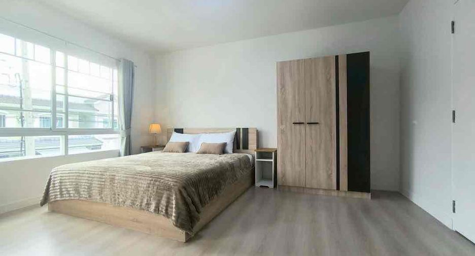 For rent 2 bedrooms townhouse in Bang Phli, Samut Prakan