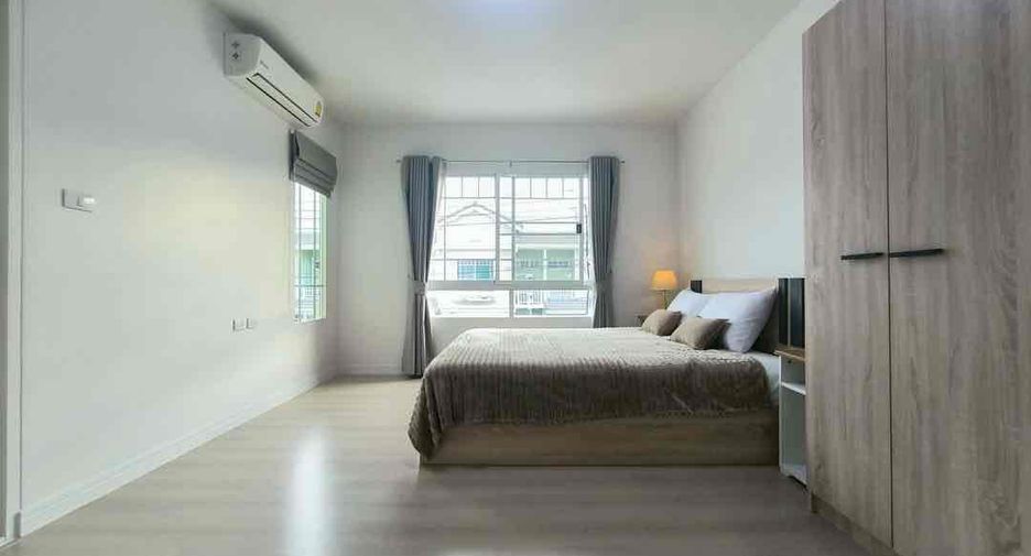 For rent 2 bedrooms townhouse in Bang Phli, Samut Prakan