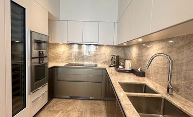 For rent そして for sale 3 Beds condo in Pathum Wan, Bangkok