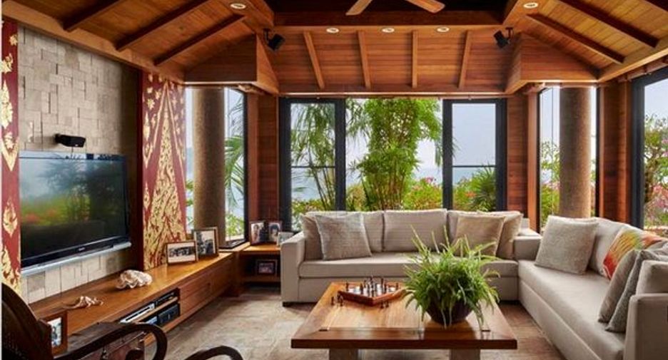 For sale 4 bedrooms villa in Mueang Phuket, Phuket