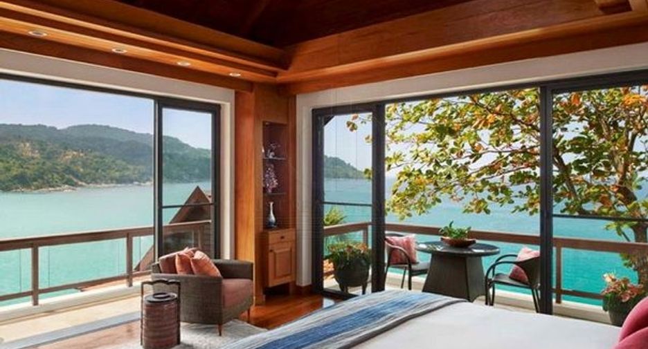 For sale 4 bedrooms villa in Mueang Phuket, Phuket