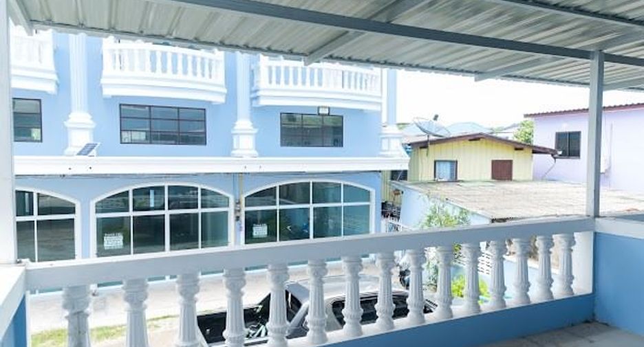For rent 2 bed retail Space in Si Racha, Chonburi