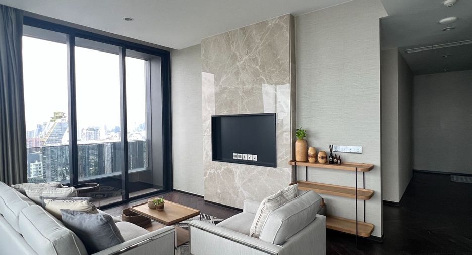 For rent そして for sale 3 Beds condo in Khlong Toei, Bangkok